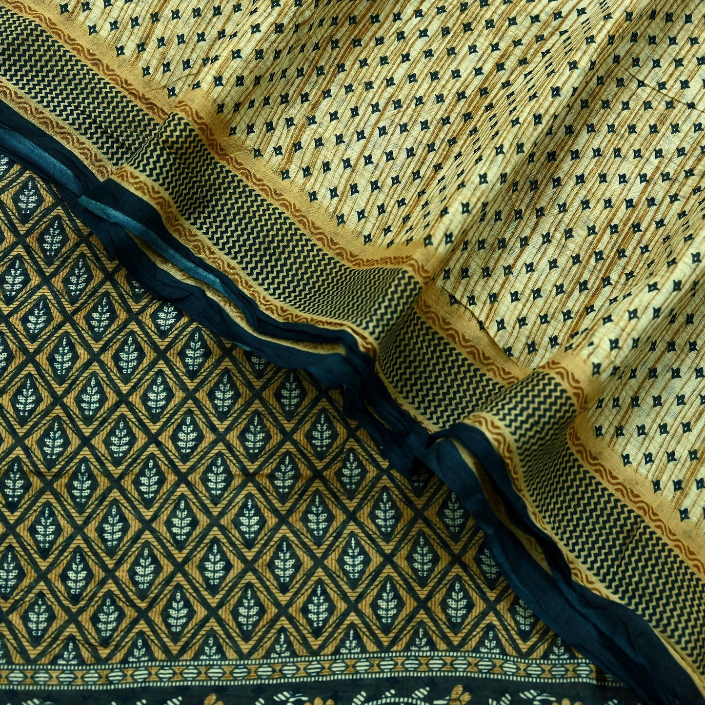 Indian Vintage Sari Beige & Green Pure Cotton Printed Sarees Craft Fabric Soft 5Yd Sarong Wrap Boho Fabric Kimono Quilting Crafting Upcycle