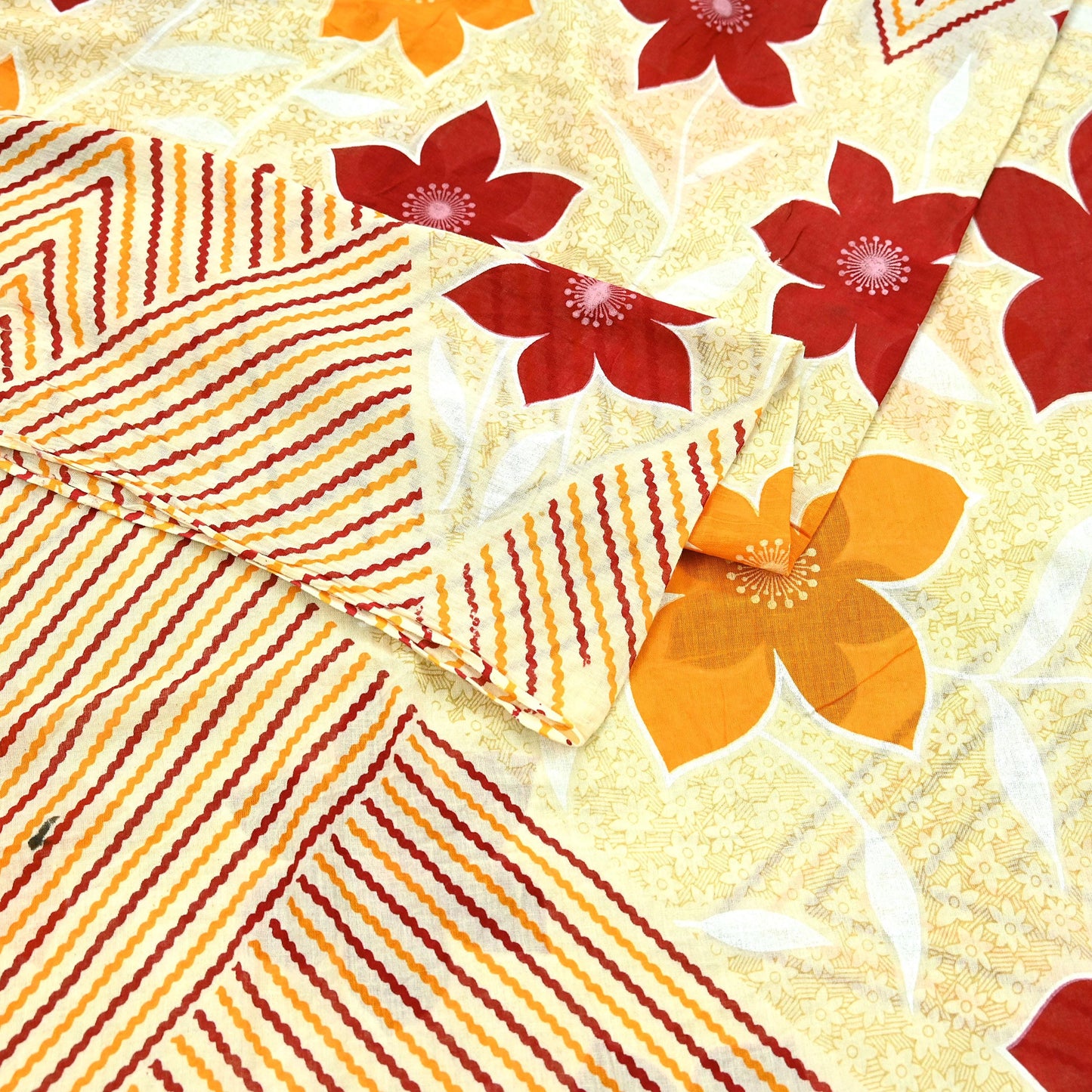 Indian Vintage Sari Ivory Printed Pure Cotton Sarees Craft Fabric Soft Floral 5Yd Sarong Wrap Boho Kimono Dress making Quilting Crafting