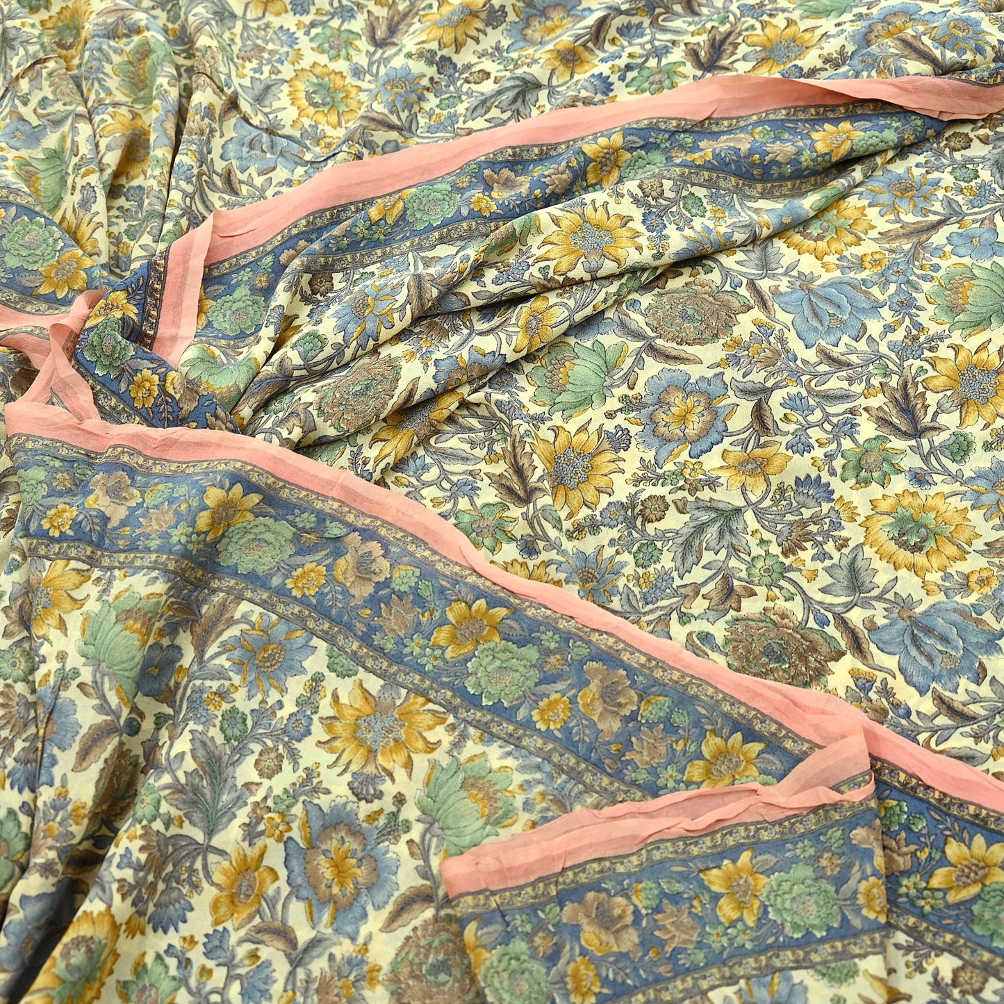 Indian Vintage Sari Beige & Peach Pure Georgette Silk Printed Sarees 6Yd Craft Fabric Sewing Quilting Dress making Crafting Quilting Upcycle