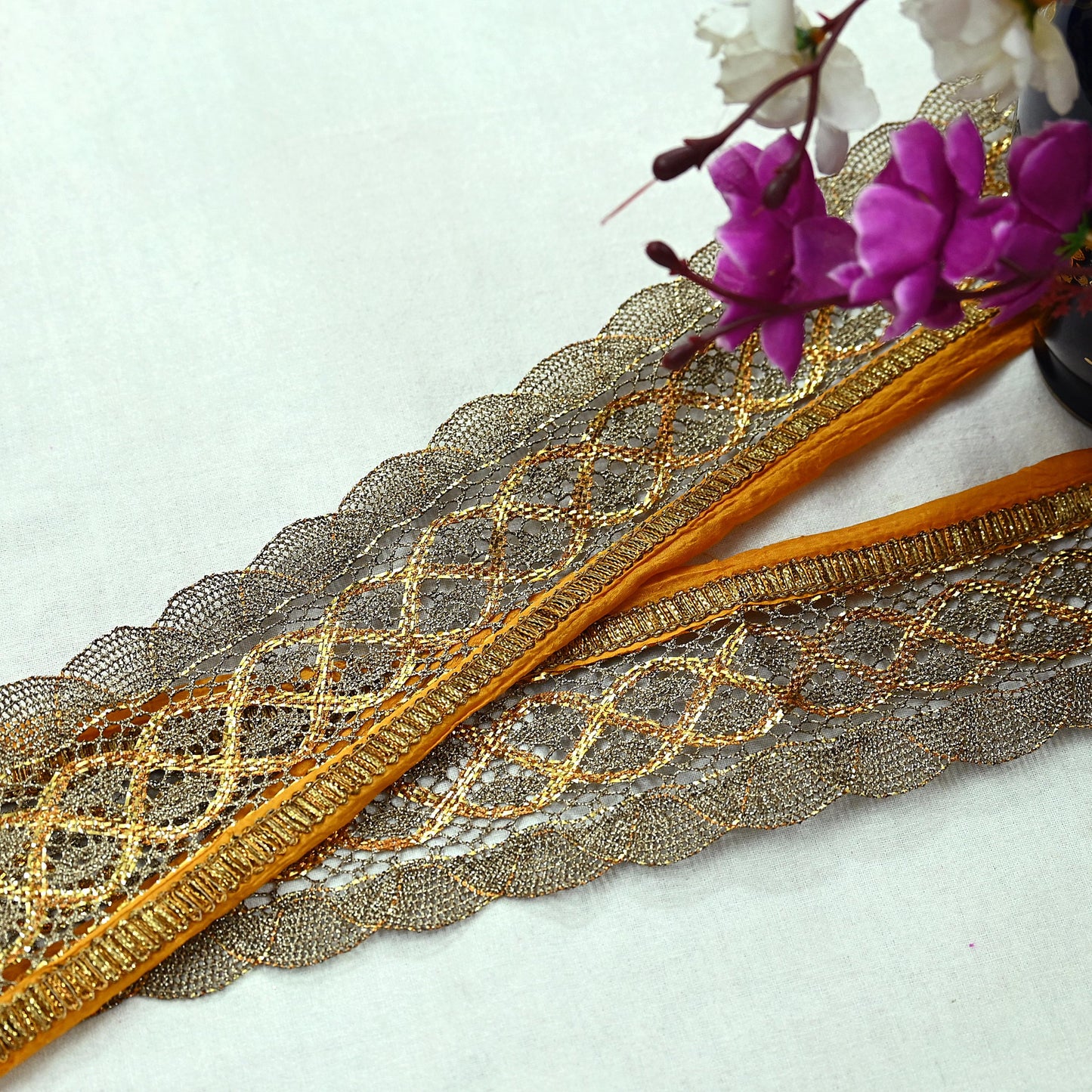 Indian Vintage Sari Border Hand Embroidered 1yd Craft Trim Lace Sewing Net/Mess Ribbon Recycled Sari Border Zari