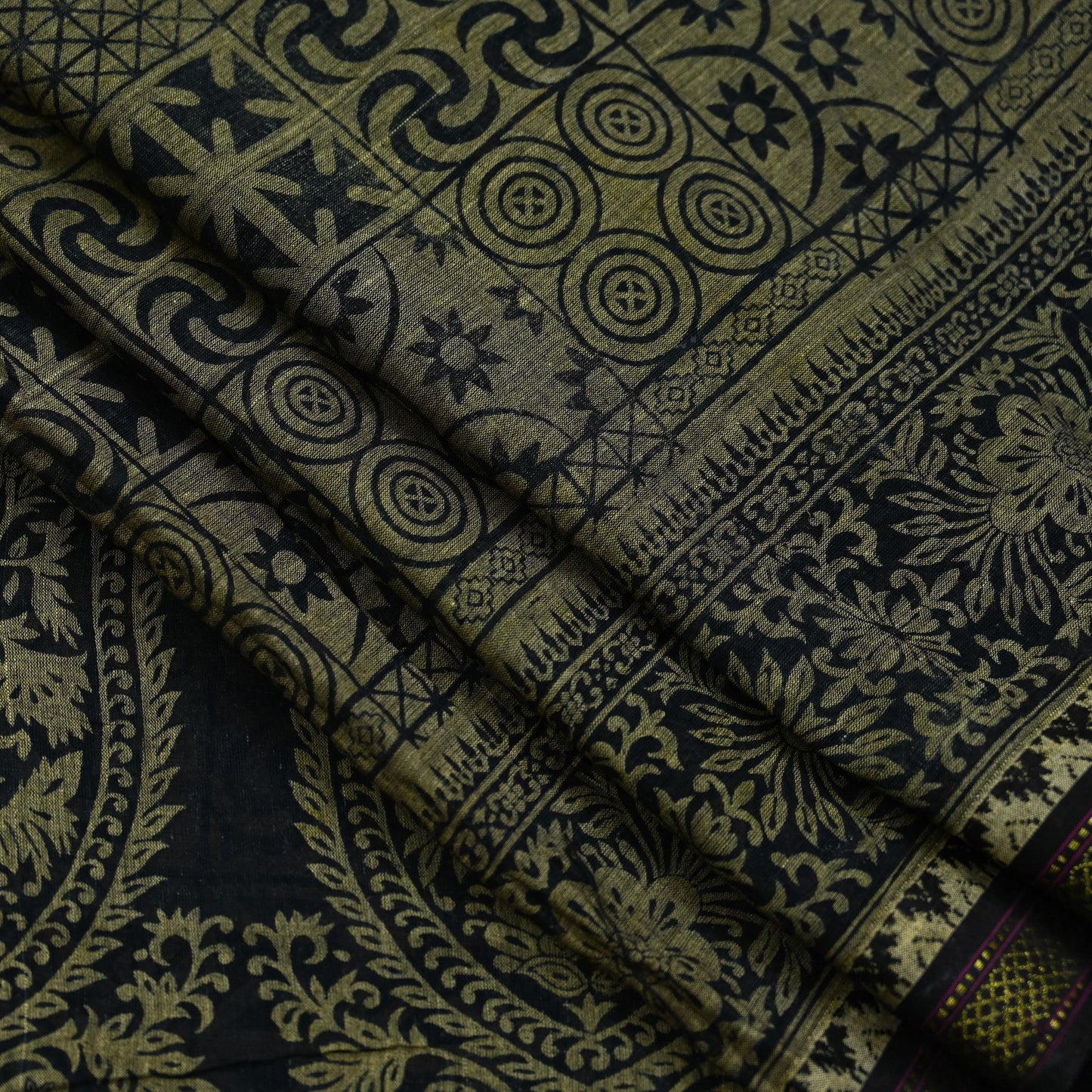 Indian Vintage Sari Beige & Black Printed Pure Cotton Sarees Fabric Floral 5Yd Sarong Wrap Boho Fabric Kimono Soft Dress making Crafting
