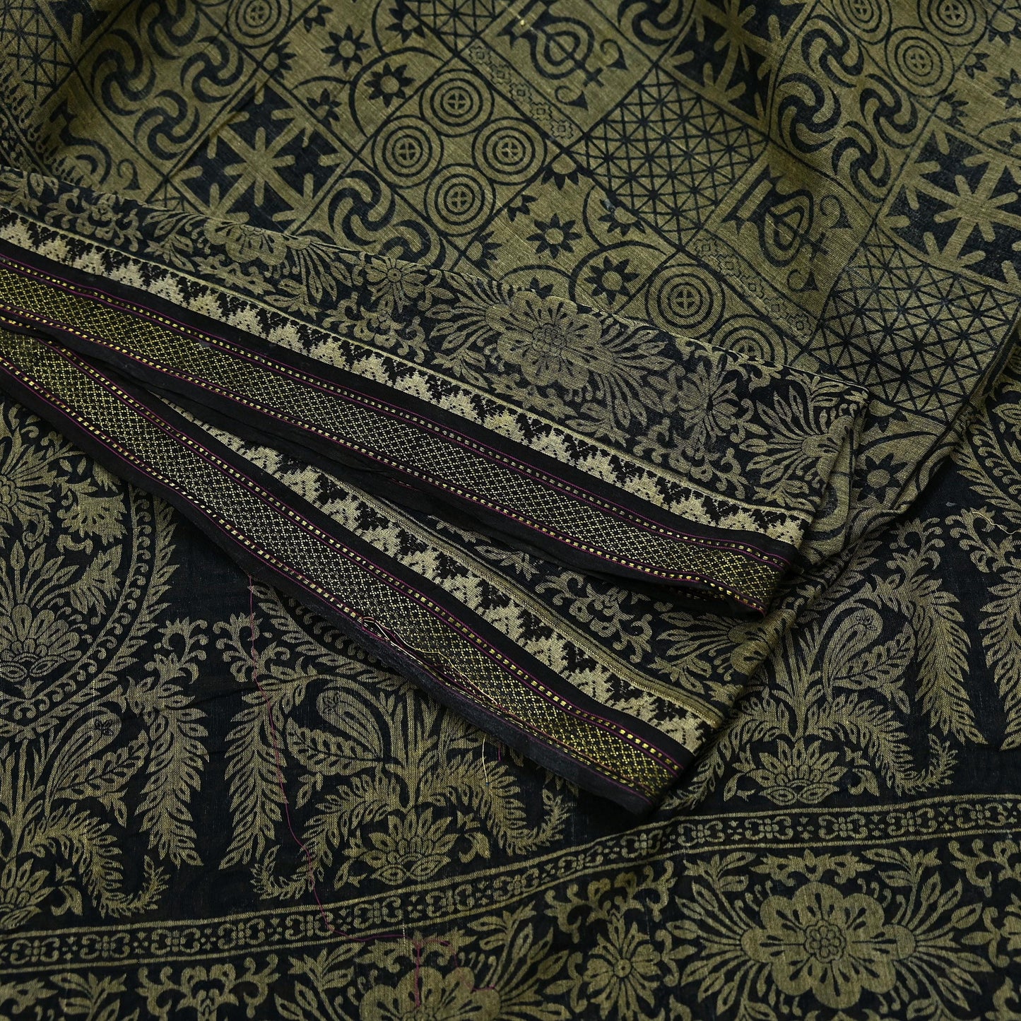 Indian Vintage Sari Beige & Black Printed Pure Cotton Sarees Fabric Floral 5Yd Sarong Wrap Boho Fabric Kimono Soft Dress making Crafting