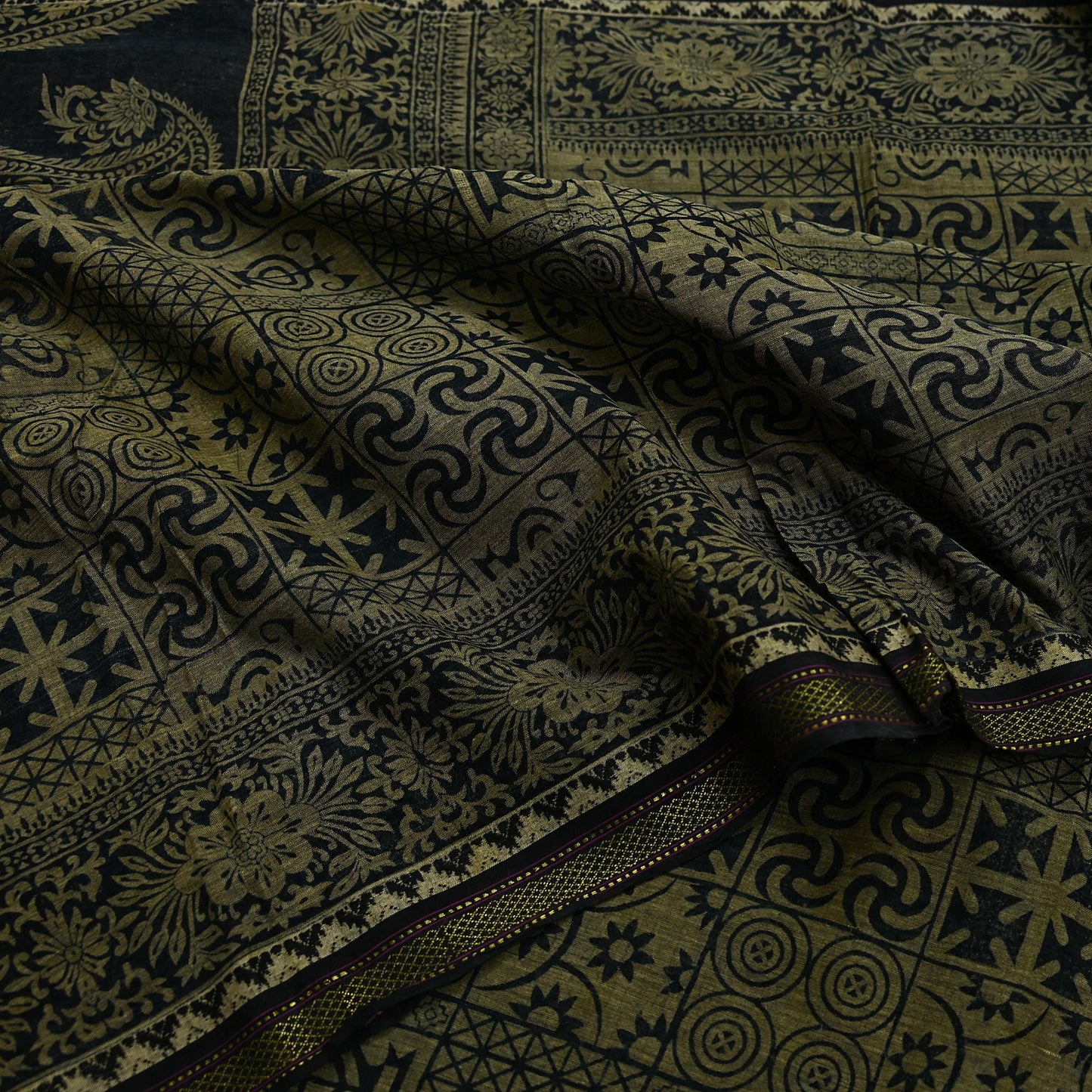 Indian Vintage Sari Beige & Black Printed Pure Cotton Sarees Fabric Floral 5Yd Sarong Wrap Boho Fabric Kimono Soft Dress making Crafting