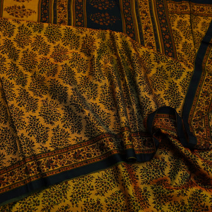 Indian Vintage Sari Black Printed Pure Silk Sarees Craft Fabric 6yd Sewing Floral Soft Dress Designing  for Crafting Quilting Upcycle Wrap
