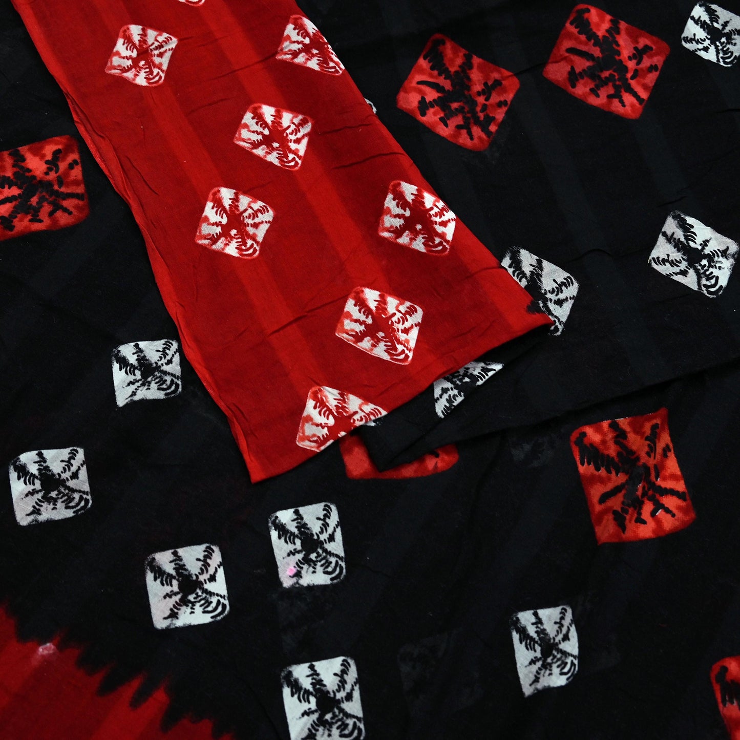 Indian Vintage Sari Red & Black Bandhani Printed 100% Pure Cotton Saree Craft Fabric 5Yd Sewing Sarong Wrap Boho Floral