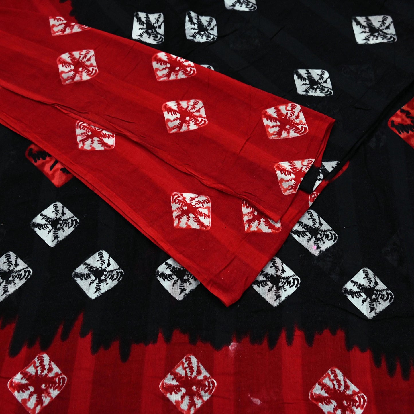 Indian Vintage Sari Red & Black Bandhani Printed 100% Pure Cotton Saree Craft Fabric 5Yd Sewing Sarong Wrap Boho Floral