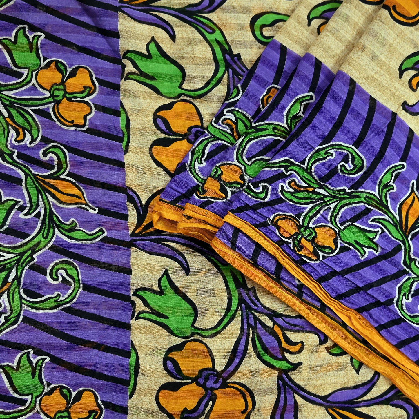Indian Vintage Sari Beige & Purple Pure Cotton Printed Sarees Craft Fabric Soft 5Yd Sarong Wrap Boho Fabric Kimono Quilting Crafting Upcycle