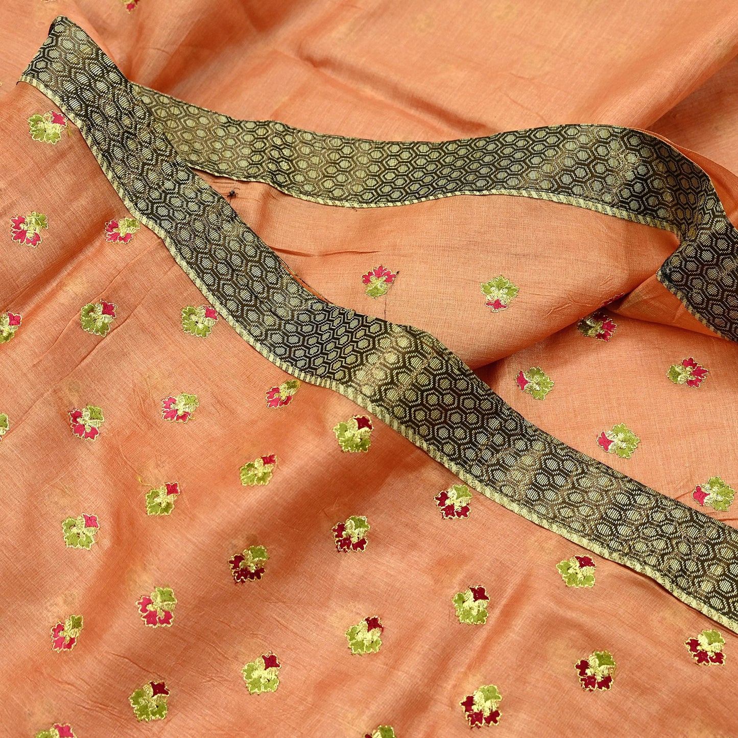 Indian Vintage Peach Sari Pure Tussar Silk Hand Embroidered Sarees Craft Fabric 5Yd Sewing Ethnic Sequins Dress making Crafting Quilting
