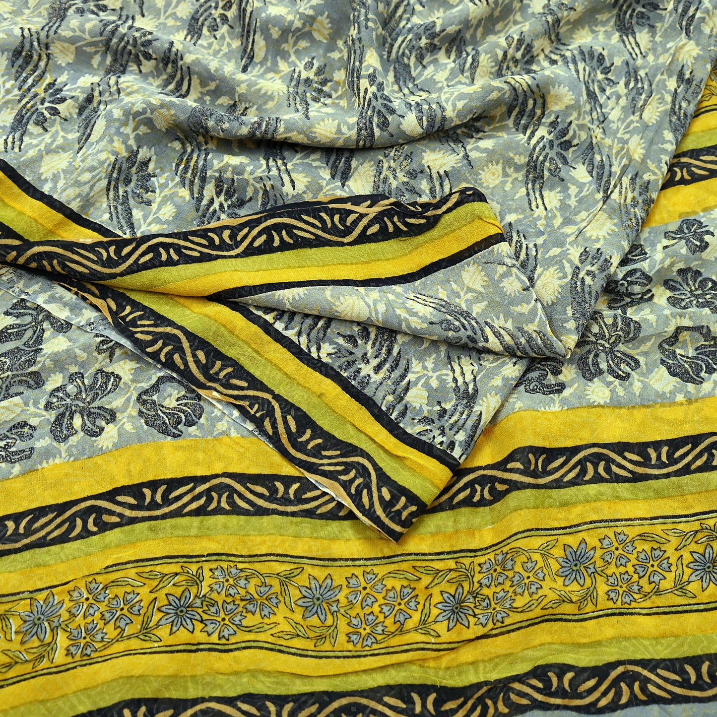 Indian Vintage Sari Gray & Yellow Pure Georgette Silk Printed Sarees 5Yd Craft Fabric Sewing Quilting Dress making Crafting Quilting Upcycle