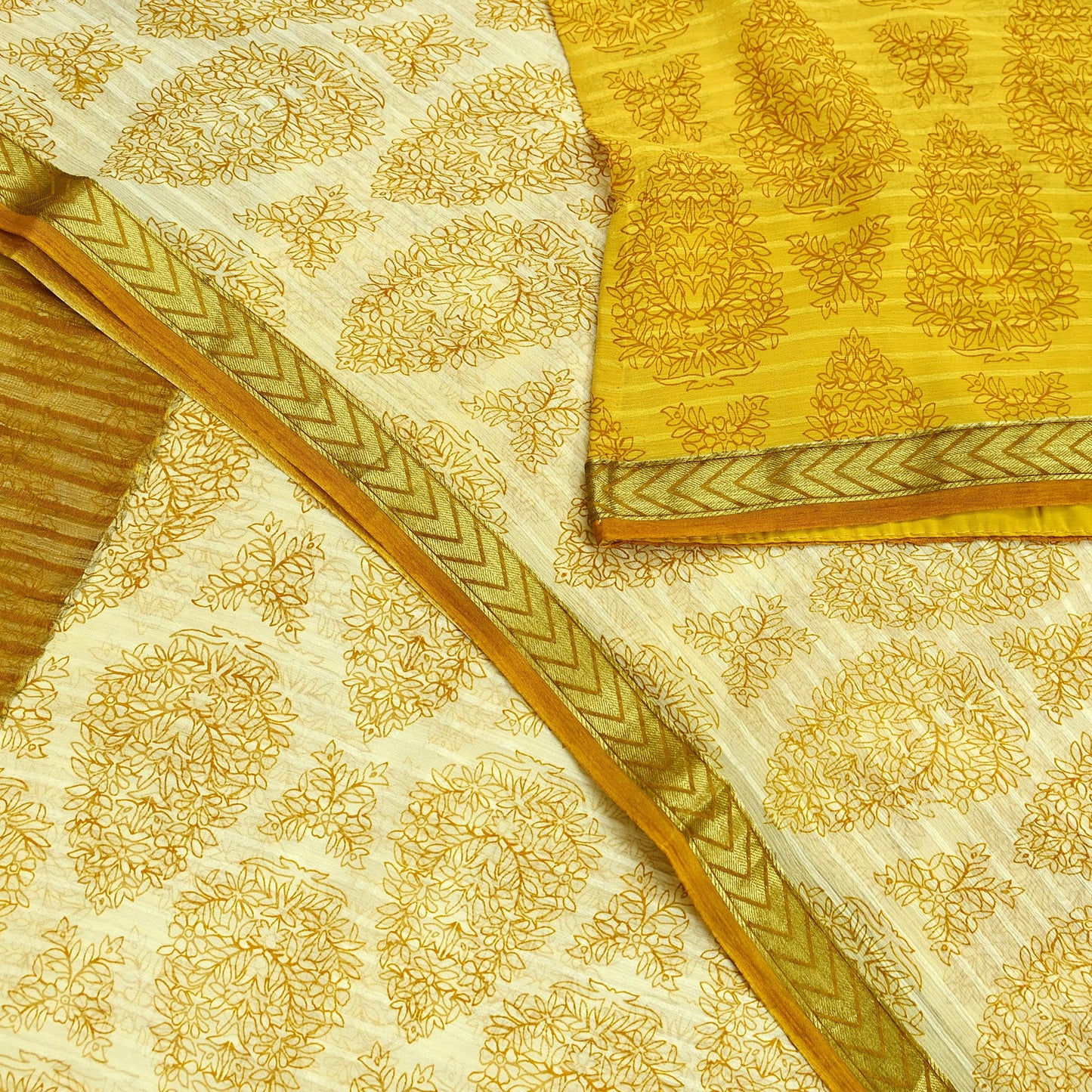 Women Vintage Sari Yellow & Ivory Pure Chiffon Silk Printed Sarees 6Yd Craft Fabric Sewing Soft Dress Making Zari Crafting Quilting