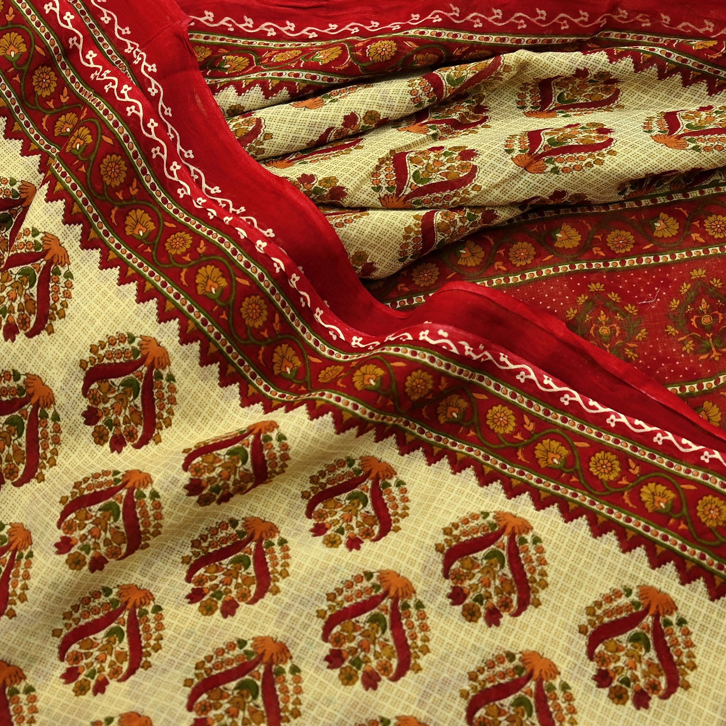 Indian Vintage Red & Beige Saree Printed 100% Pure Cotton Sari Craft Fabric 5Yd Soft Sewing Sarong Wrap Dress Making Quilting Crafting