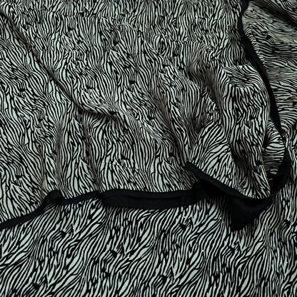 Indian Vintage Sari White & Black Pure Crepe Silk Mukesh Work Printed Sarees 5yd Sewing Craft Fabric Ethnic Upcycle Dress Making Quilting