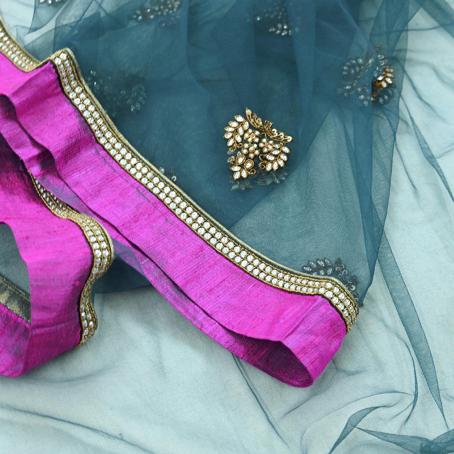 Indian Vintage Heavy Bridal Dupatta Green Net Mesh Long Stole Hand Embroidered Scarves  Patti Wedding/Party Wear