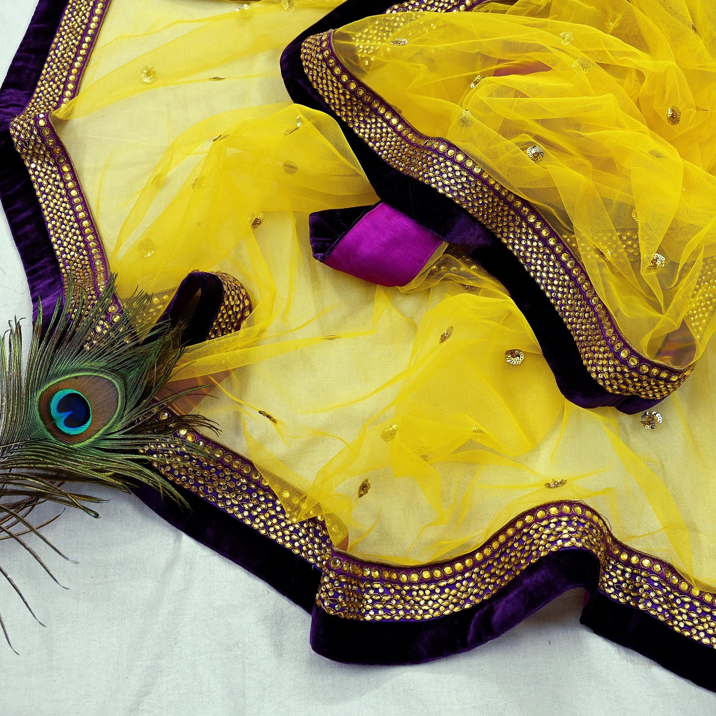 Indian Vintage Heavy Bridal Dupatta Yellow Net Mesh Long Stole Hand Embroidered Scarves Wedding/Party Wear