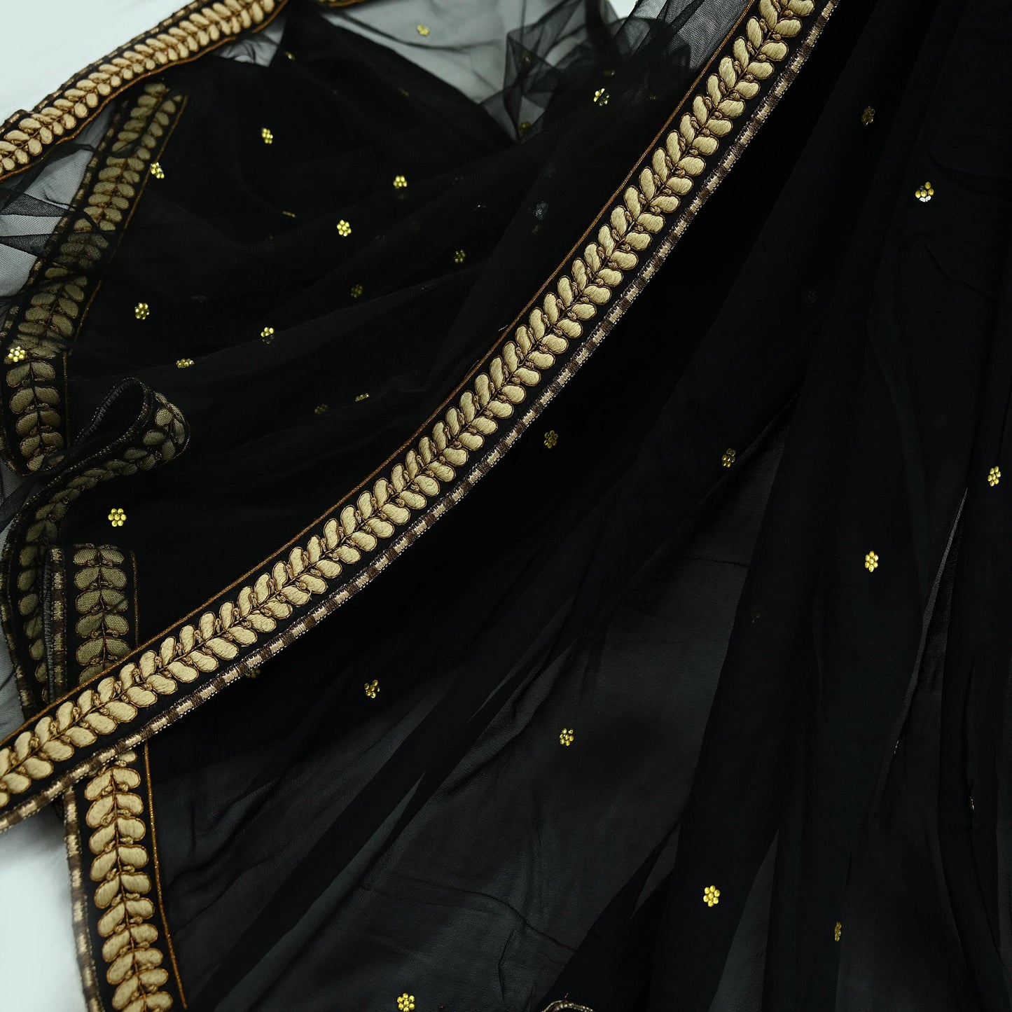 Indian Pre-owned Saree Black Pure Georgette Silk & Net Hand Embroidered Sabyasachi Designer Sari 6Yd Soft Ethnic Bollywood Party saree