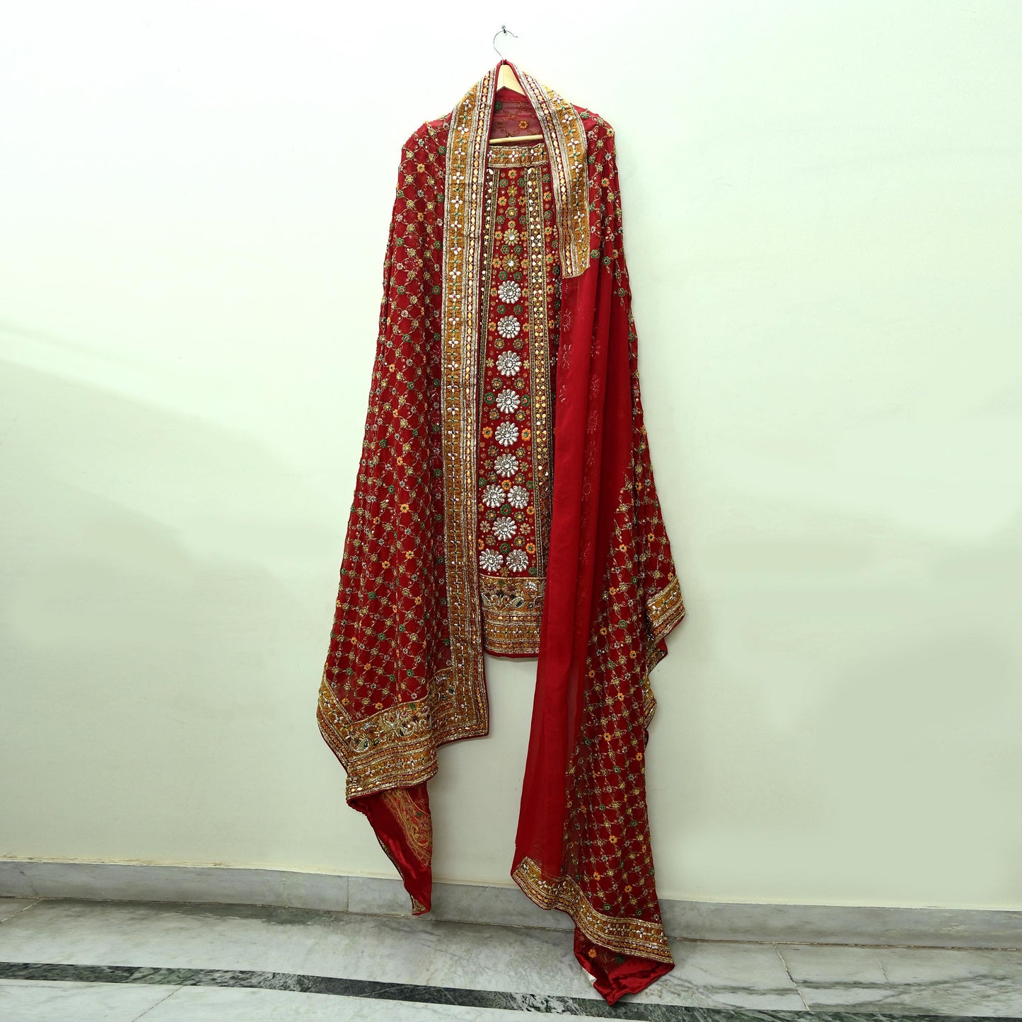 Indian Vintage Heavy Red Pure Georgette Silk Hand Embroidered Unstitched Lehenga 2Pcs Set Designer By Manish Malhotra