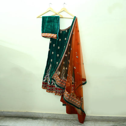 Indian Heavy Wedding Green & Orange Net/Mesh/Velvet Hand Embroidered Fish Cut Lehenga 3pcs Set Designer By Anamika Khanna Party Wear Peacock