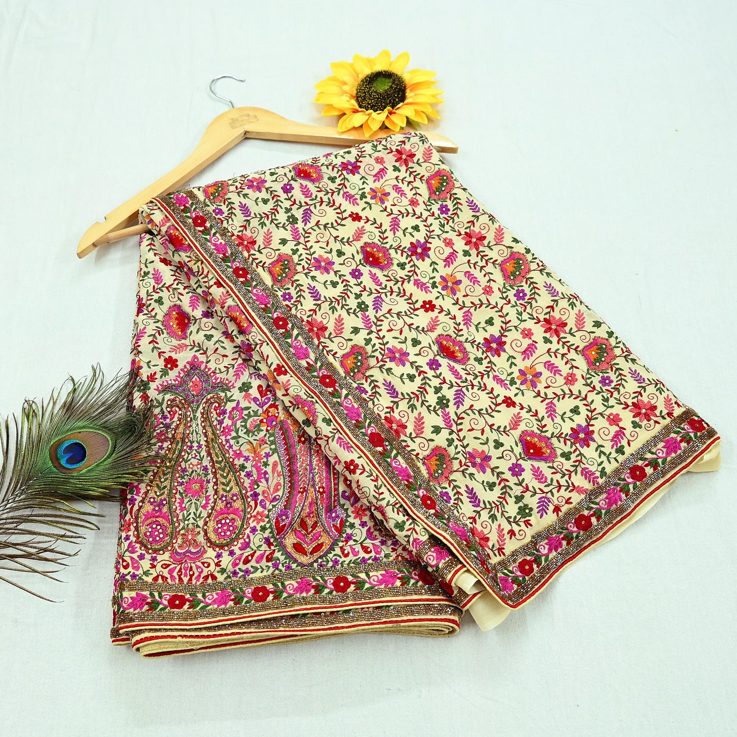 Indian Pre-owned Heavy Sari Beige Pure Georgette Silk Hand Embroidered Sarees Designer Abu Jani 5Yd Sewing Ethnic Sarees