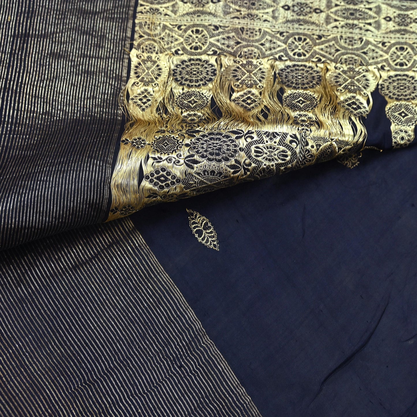 64 years old Indian Antique Vintage Heavy Wedding Sari Deep Blue Pure Silk Hand Woven Banarasi Sarees Zari 5Yd Pre-owned Dress Designing