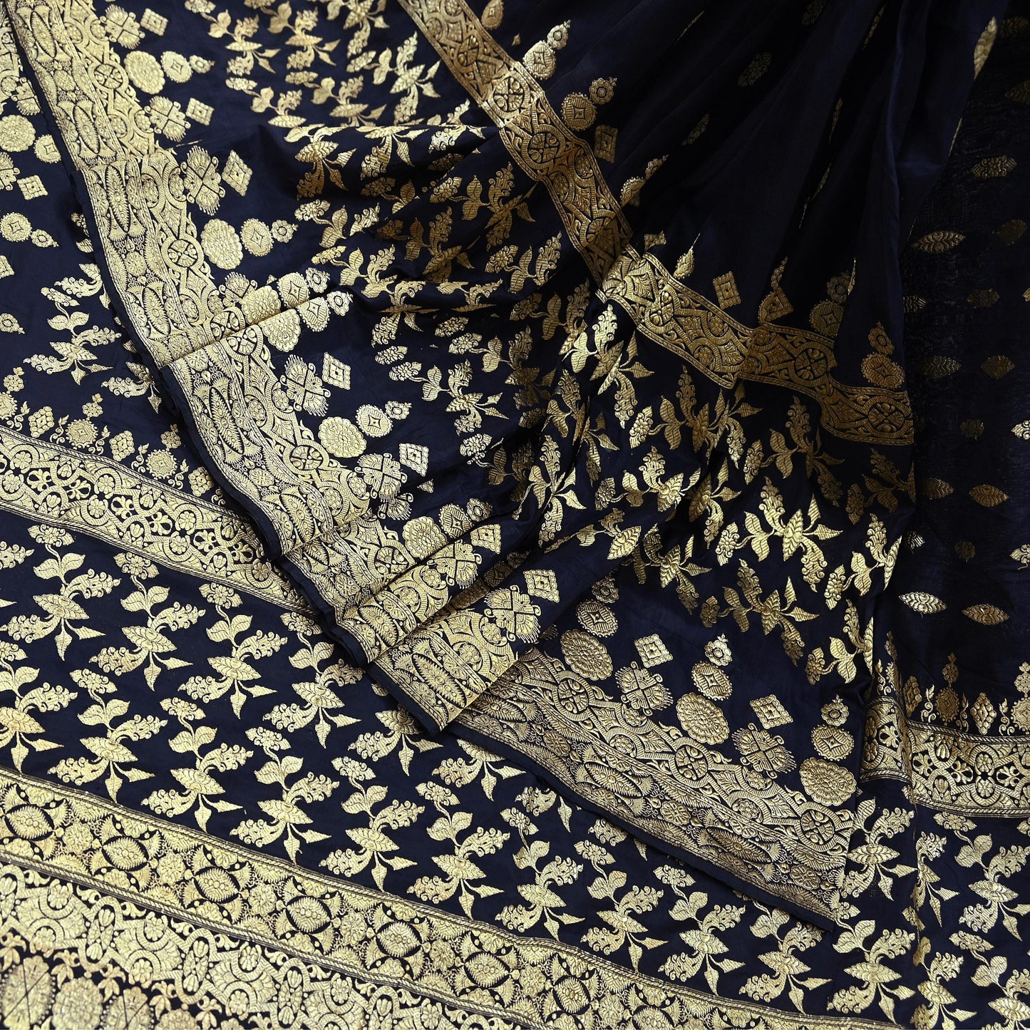 64 years old Indian Antique Vintage Heavy Wedding Sari Deep Blue Pure Silk Hand Woven Banarasi Sarees Zari 5Yd Pre-owned Dress Designing