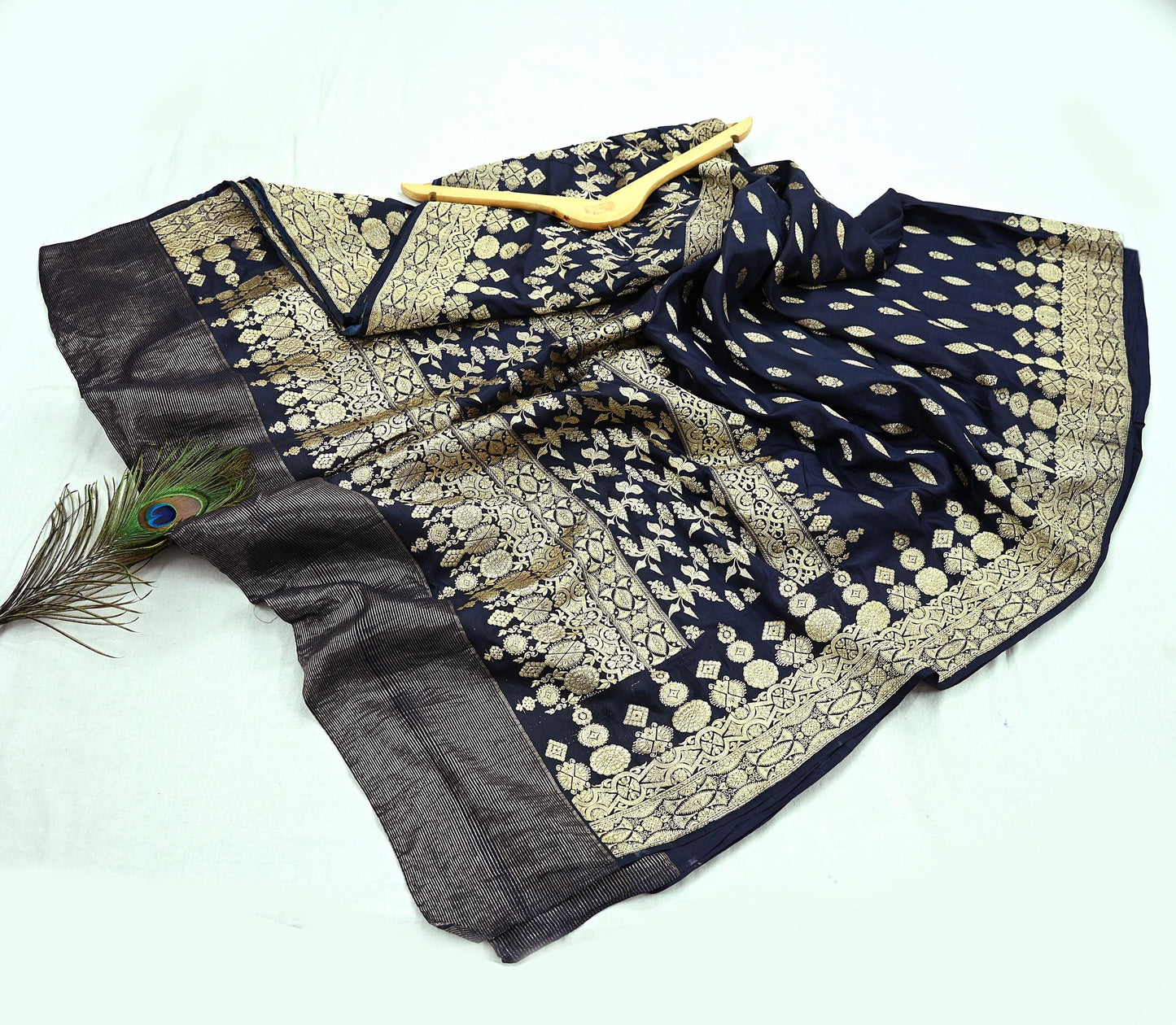 64 years old Indian Antique Vintage Heavy Wedding Sari Deep Blue Pure Silk Hand Woven Banarasi Sarees Zari 5Yd Pre-owned Dress Designing