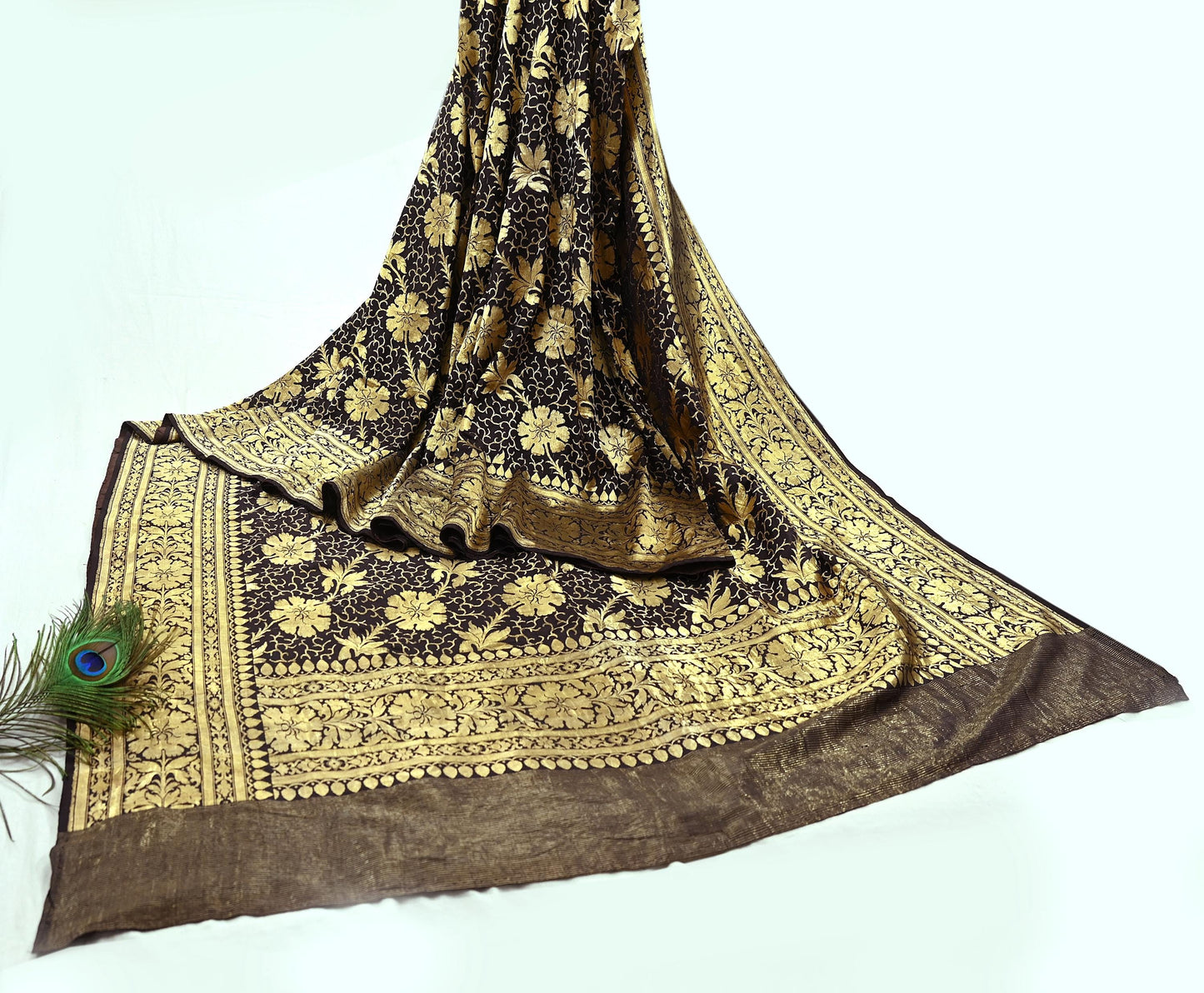 64 years old Indian Antique Vintage Heavy Wedding Sari Brown Pure Silk Hand Woven Banarasi Sarees Zari 5Yd Pre-owned Dress Designing