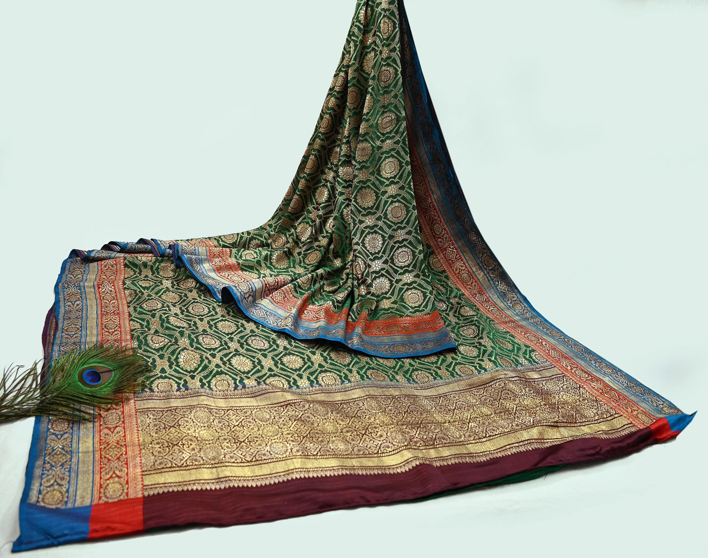 Indian Antique Vintage Heavy Wedding Sari Green Pure Satin Silk Hand Woven Banarasi Sarees Zari 5Yd Pre-owned Designing