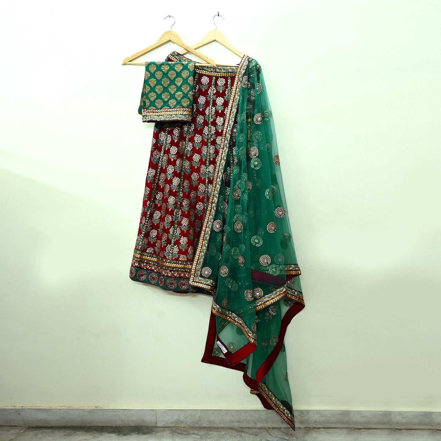 Indian Heavy Wedding Green & Maroon Pure Georgette Silk Hand Embroidered Fish Cut Lehenga 3pcs Set Designer By Anamika Khanna Party Wear