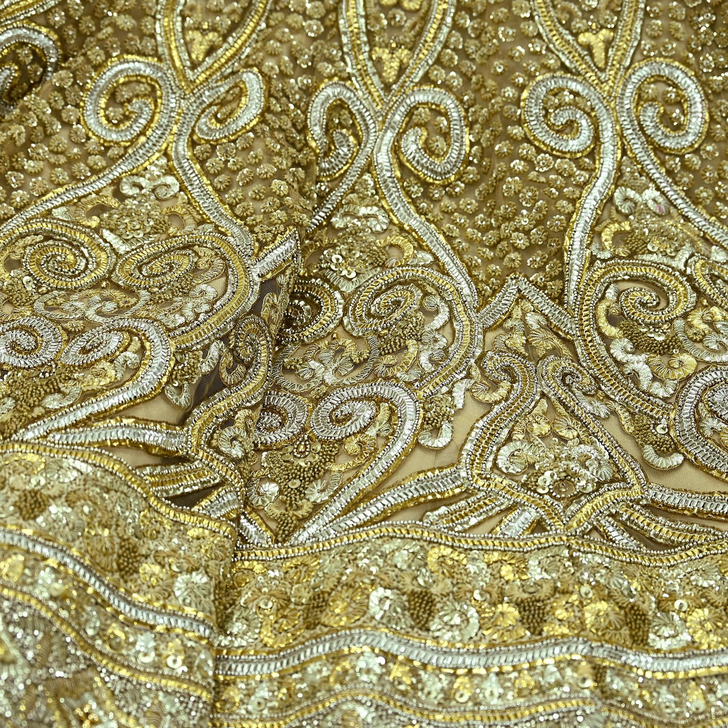 Indian Pre-owned Golden Heavy Wedding Net Hand Embroidered Lehenga/Skirt Designer By Abu Jani Bridal Wear Gota Patti