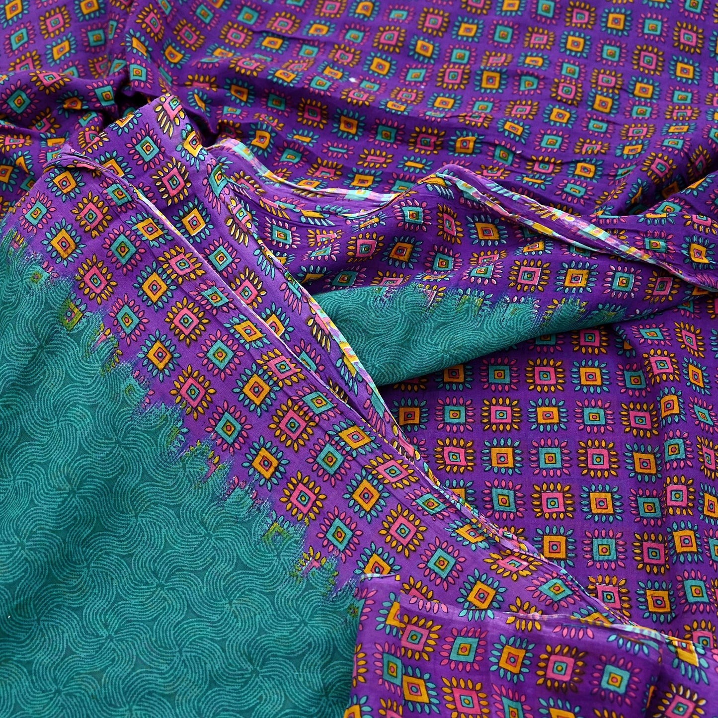 Indian Vintage Sari Purple & Green Pure Cotton Printed Saree 5Yd Craft Fabric Sewing Sarong Wrap Boho Floral Quilting crafting dressmaking