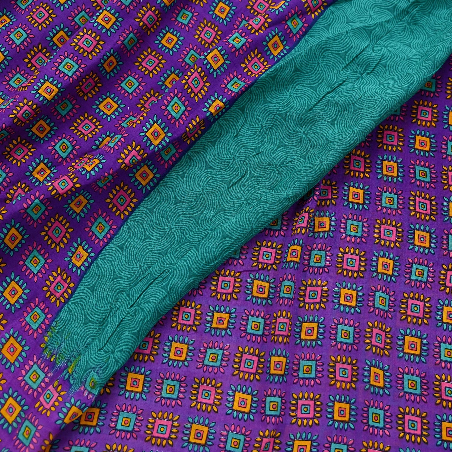 Indian Vintage Sari Purple & Green Pure Cotton Printed Saree 5Yd Craft Fabric Sewing Sarong Wrap Boho Floral Quilting crafting dressmaking