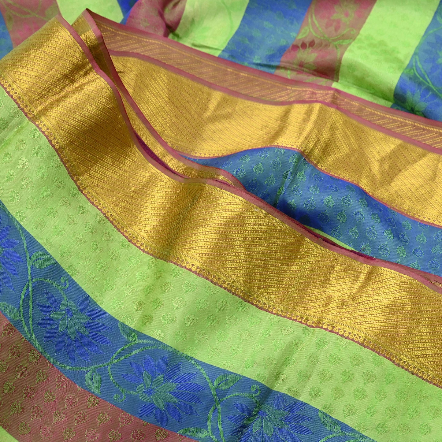 Indian Vintage Heavy Sari Purple & Green Kanjivaram Saree 100% Pure Silk Zari 5Yd Crafting Dress making For Crafting Quilting Upcycle