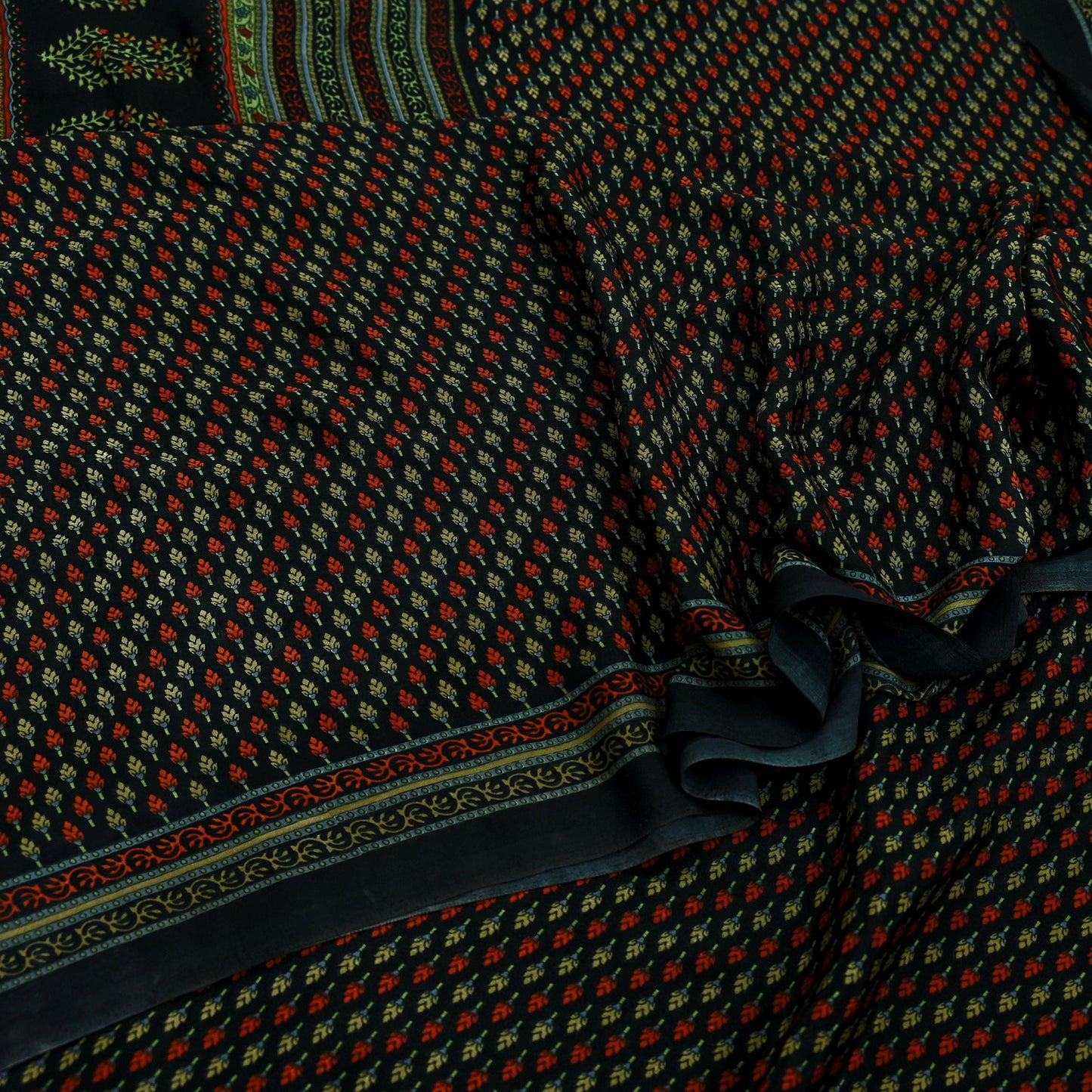 Indian Vintage Saree Black Moss Crepe Printed Sari 5yd Sewing Floral Soft Craft Fabric Dressmaking Quilting For Crafting Upcycle