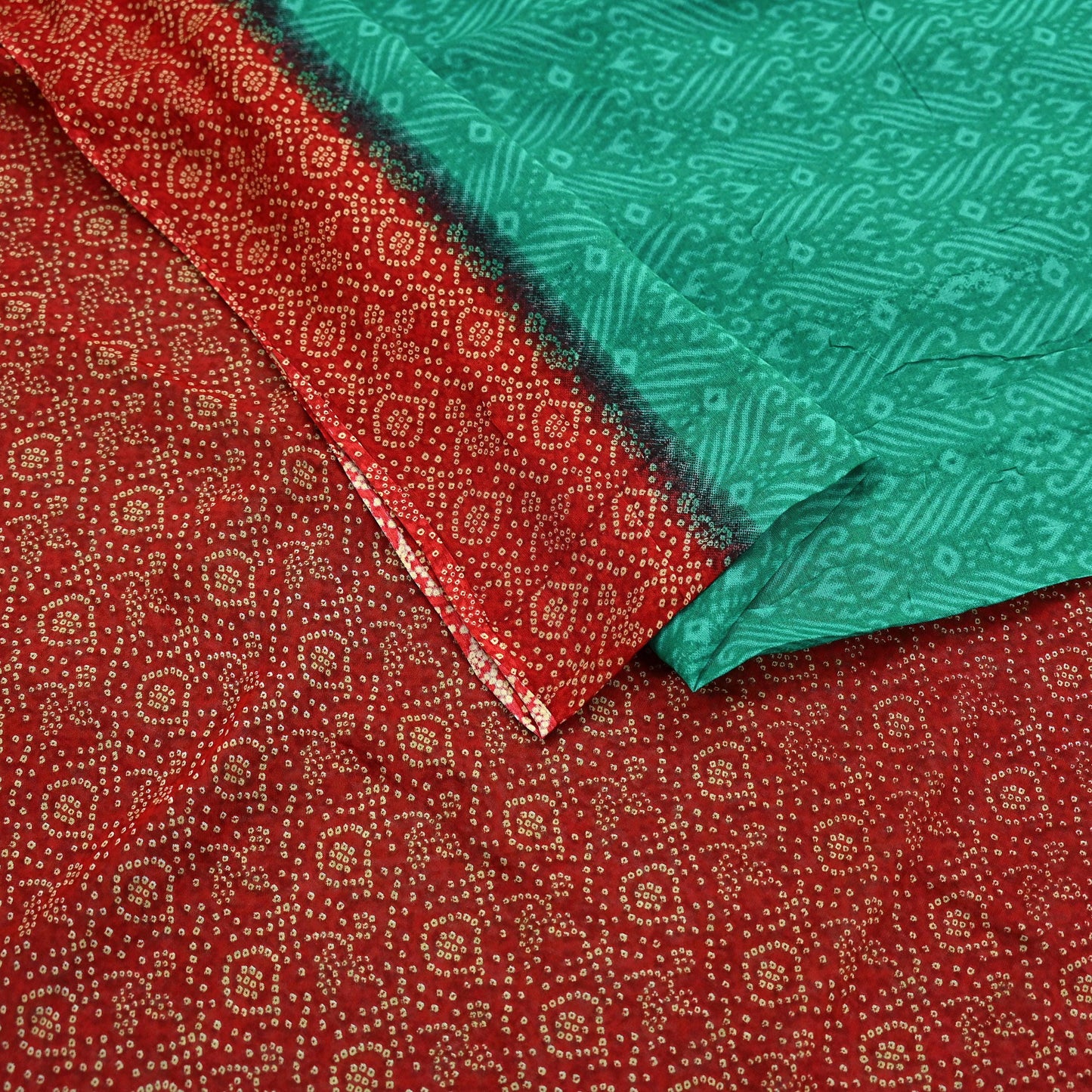 Indian Vintage Sari Green & Red Printed Pure Cotton Saree Craft Fabric 5Yd Sewing Sarong Wrap Boho Floral Crafting Upcycle Quilting Used