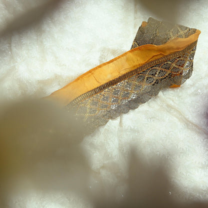 Indian Vintage Sari Border Hand Embroidered 1yd Craft Trim Lace Sewing Net/Mess Ribbon Recycled Sari Border Zari