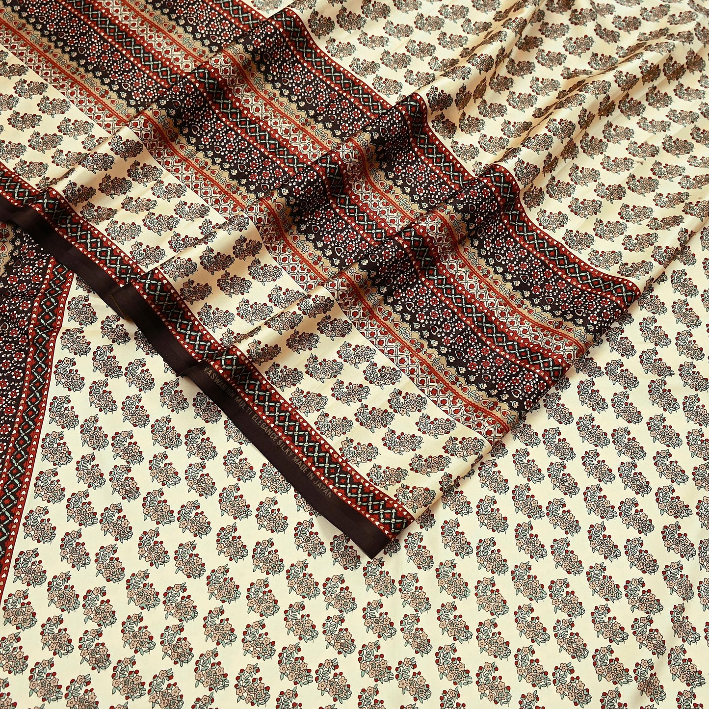 Indian Vintage Saree Beige Satin Printed Sari 5yd Sewing Floral Soft Craft Fabric Dressmaking For Crafting Quilting Upcycle