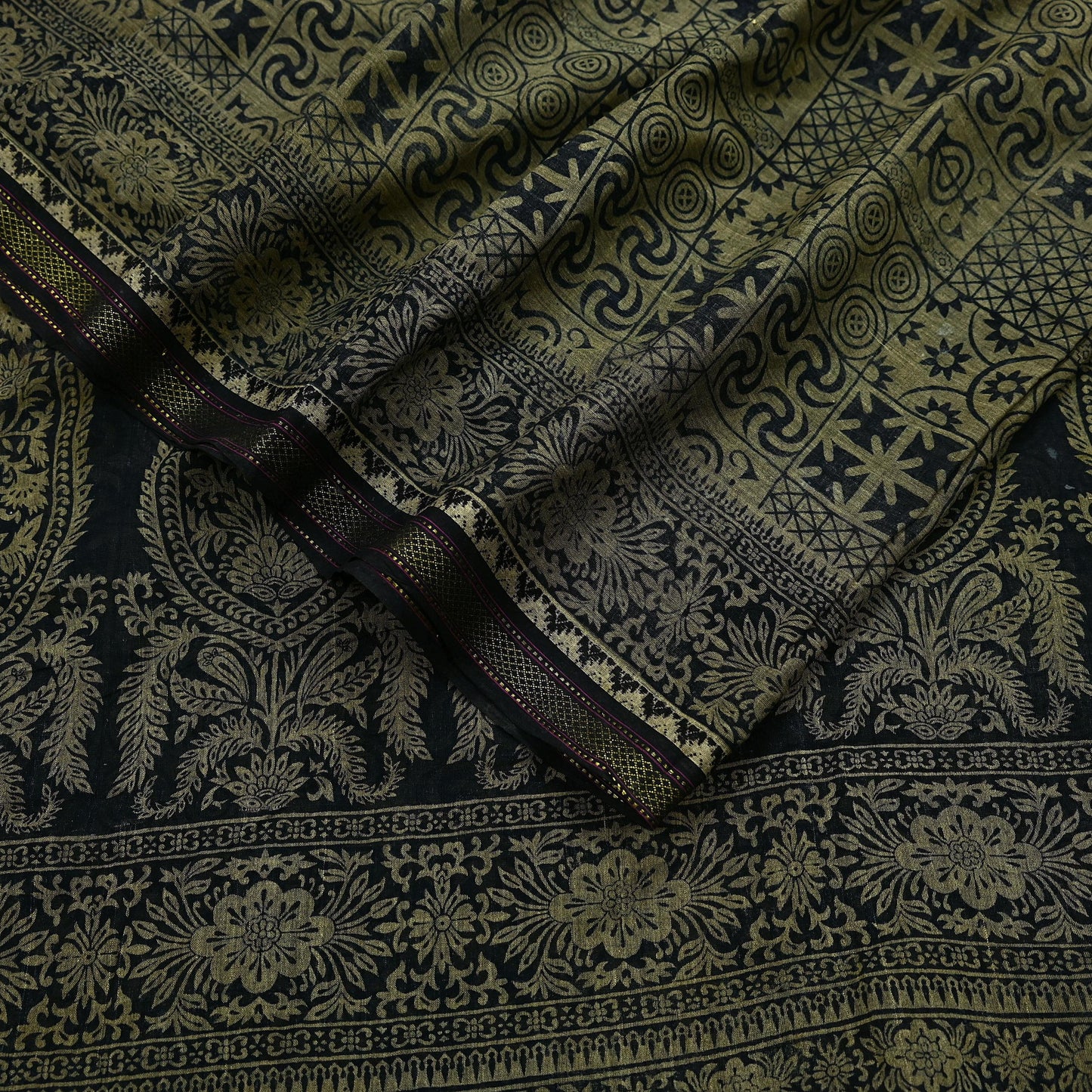 Indian Vintage Sari Beige & Black Printed Pure Cotton Sarees Fabric Floral 5Yd Sarong Wrap Boho Fabric Kimono Soft Dress making Crafting