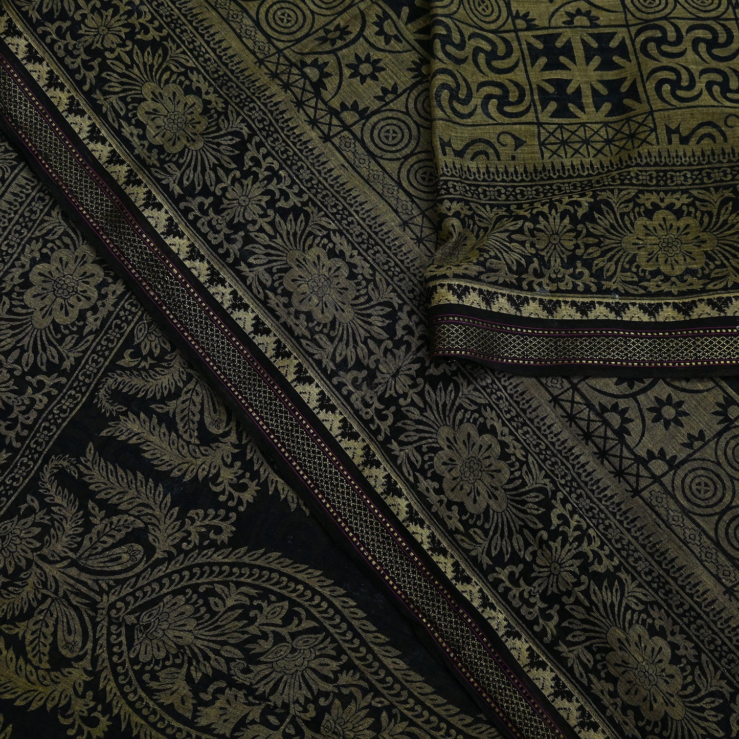 Indian Vintage Sari Beige & Black Printed Pure Cotton Sarees Fabric Floral 5Yd Sarong Wrap Boho Fabric Kimono Soft Dress making Crafting