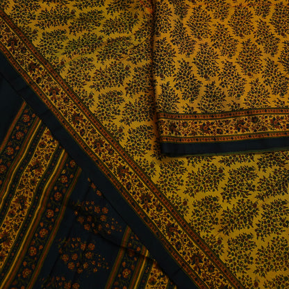 Indian Vintage Sari Black Printed Pure Silk Sarees Craft Fabric 6yd Sewing Floral Soft Dress Designing  for Crafting Quilting Upcycle Wrap