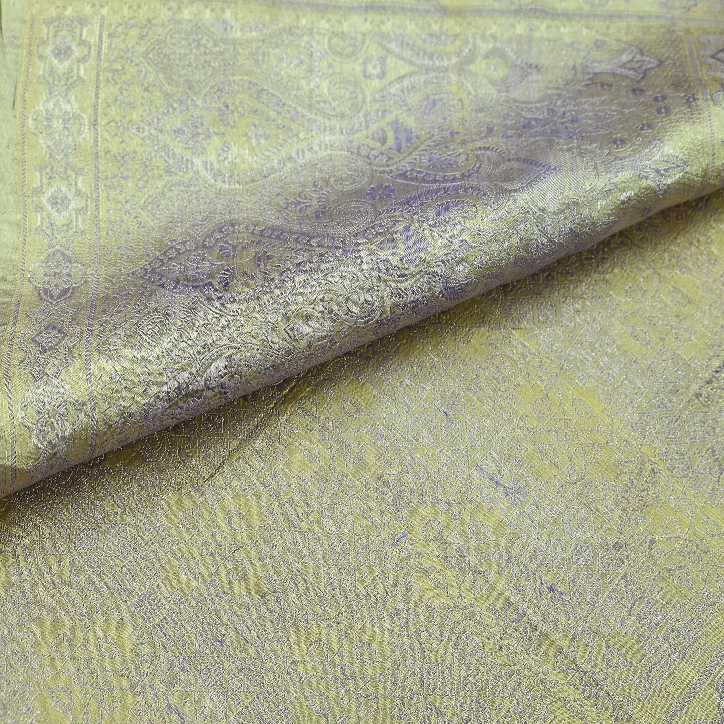 Indian Vintage Sari Purple Heavy Pure Silk Hand Woven Brocade Saree Ethnic Wear Craft Fabric 5Yd Dress Making For Crafting Quilting