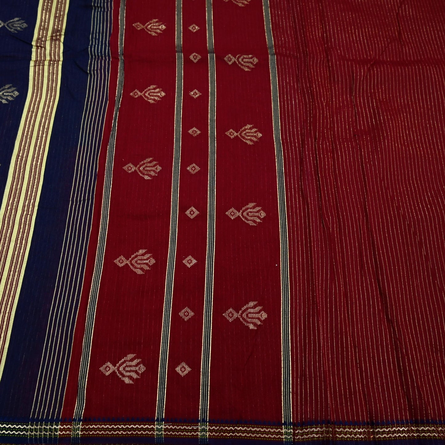 Indian Vintage Sarees Blue & Maroon Pure Cotton Hand Woven Sari 5yd Ethnic Floral Craft Fabric Dress making Upcycle Crafting Quilting Zari