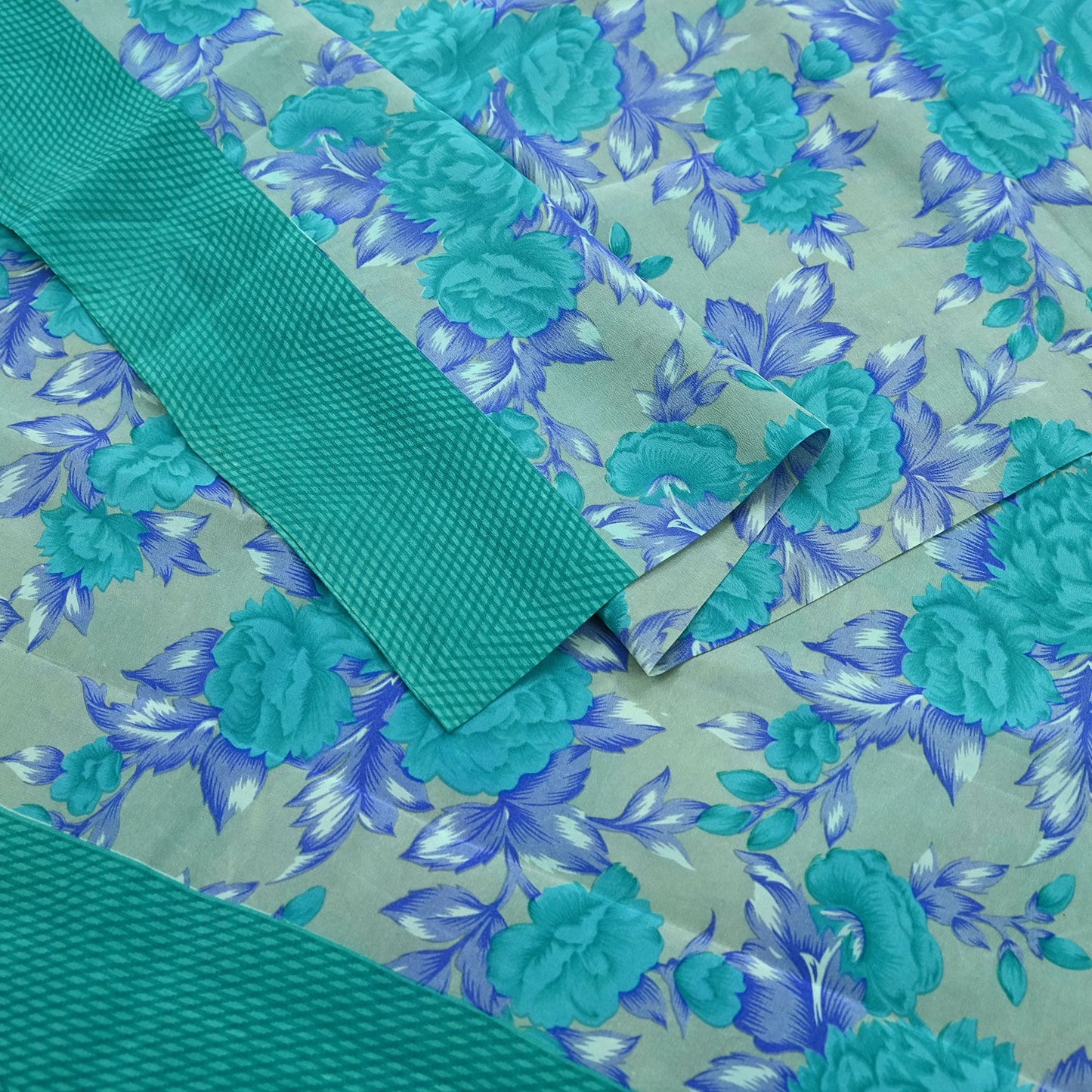 Indian Vintage Sari Green & Gray Pure Crepe Silk Printed Sarees 5yd Sewing Craft Fabric Wrap Upcycle Quilting Crafting Dress making