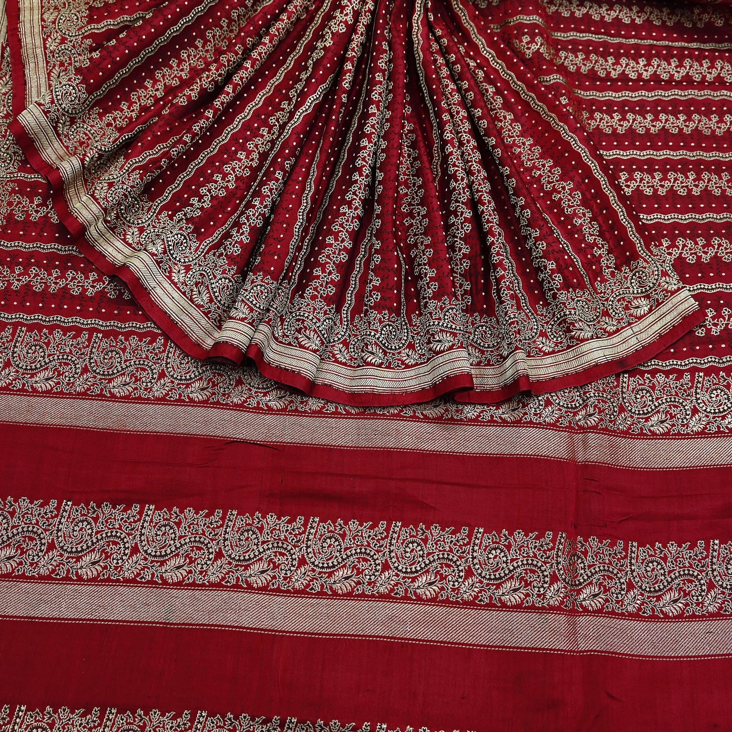 Indian Vintage Heavy Maroon Banarasi Saree | 5 Yards Pure Satin Silk | Woven Brocade Zari Floral| Pure Metallic Zari Fabric for Dressmaking