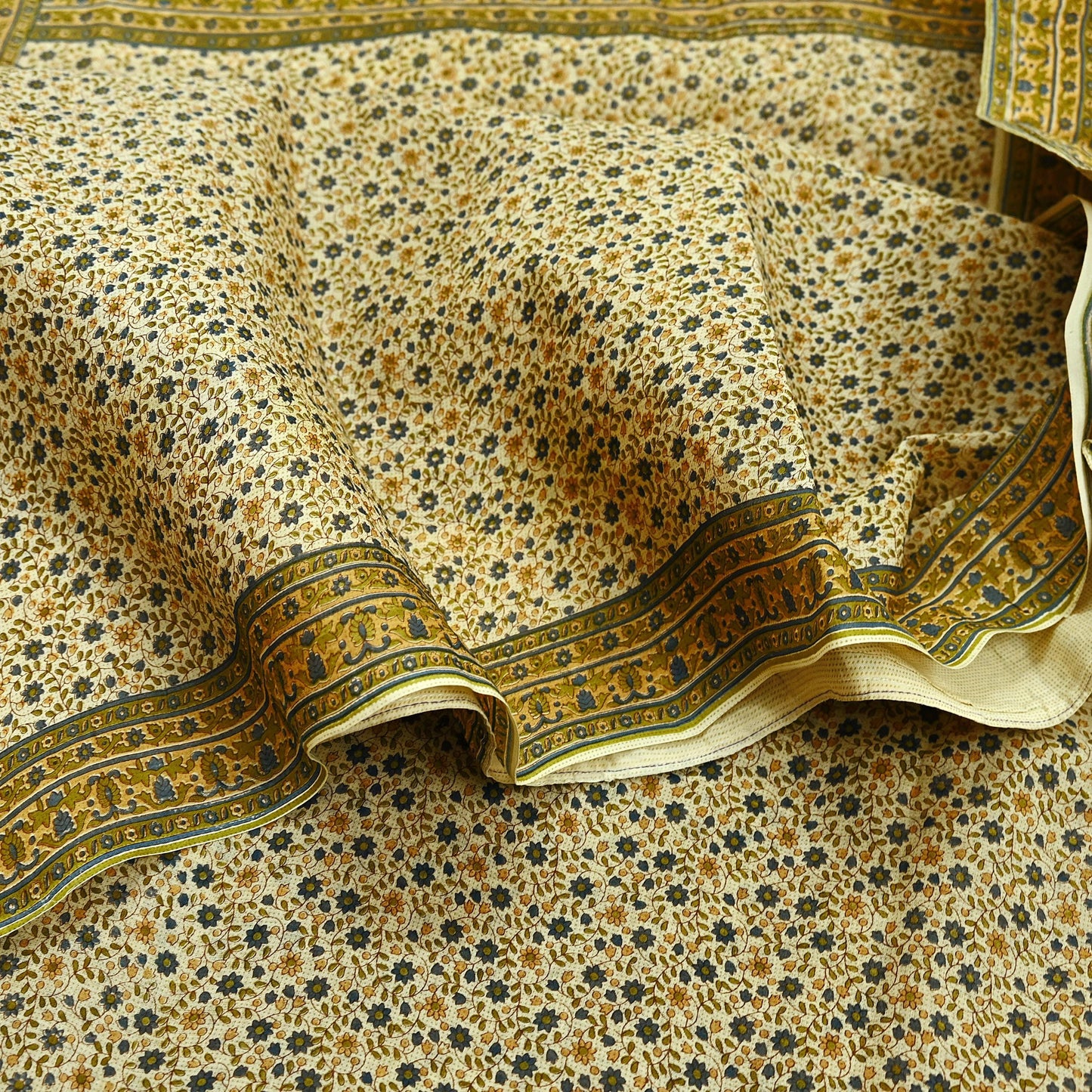 Indian Vintage Sari Ivory Printed Pure Cotton Sarees 5Yd Craft Fabric Sewing Sarong Wrap Boho Upcycle quilting Dress making