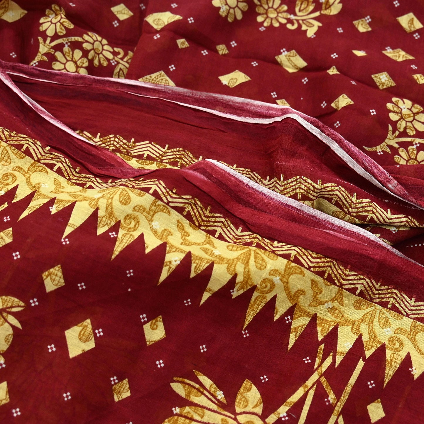 Indian Vintage Maroon Pure Cotton Printed Saree | Paisley & Floral Design | 5 Yards | Lightweight Craft Fabric for Sewing, Upcycling Soft