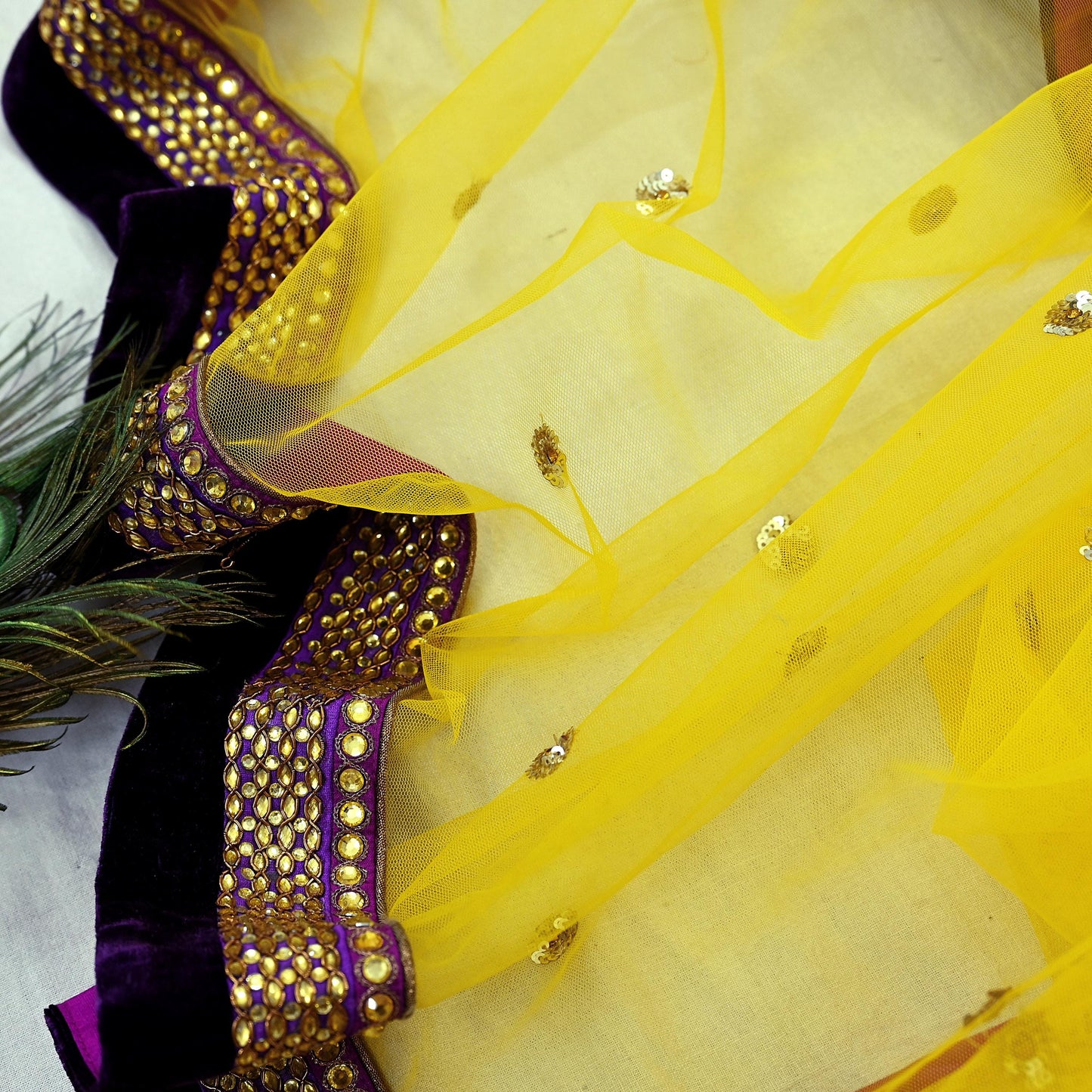 Indian Vintage Heavy Bridal Dupatta Yellow Net Mesh Long Stole Hand Embroidered Scarves Wedding/Party Wear