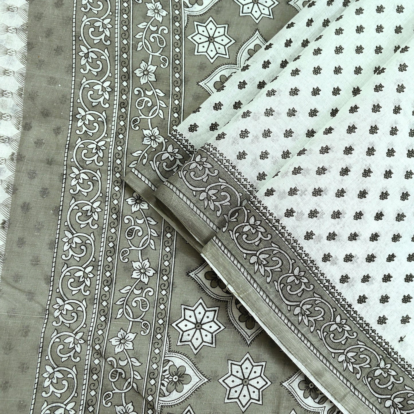 Indian Vintage White & Gray Printed Pure Cotton Saree | 5 Yards | Fabric for Sewing, Crafting, Quilting, Upcycling, Dressmaking, Boho