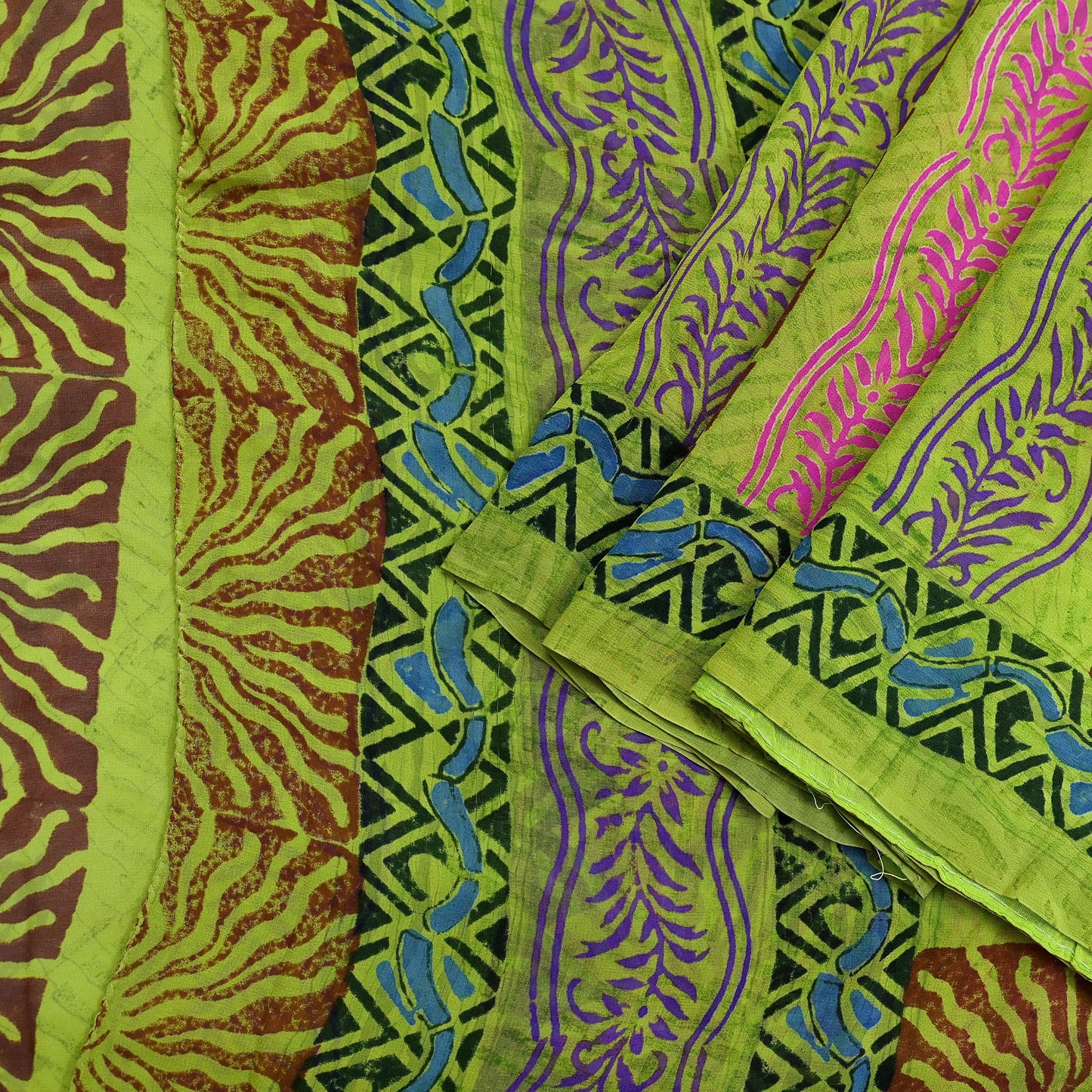 Indian Vintage Green Pure Georgette Silk Sari | 5 Yards Block Printed Floral Fabric | Sewing, Quilting, Dressmaking & Upcycle Crafts