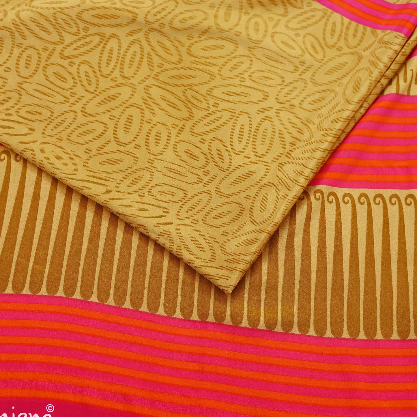 Indian Vintage Moss Crepe Saree | Printed Floral Sari Fabric | 6 Yards | Soft Craft Fabric for Sewing, Dressmaking, Quilting,Upcycling