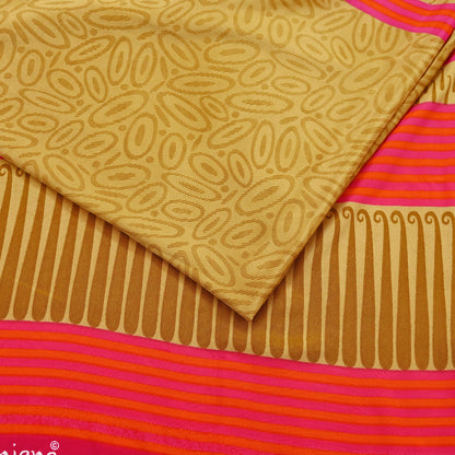 Indian Vintage Moss Crepe Saree | Printed Floral Sari Fabric | 6 Yards | Soft Craft Fabric for Sewing, Dressmaking, Quilting,Upcycling